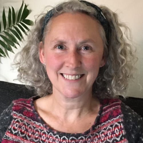 Justine Photo Headshot of Justine